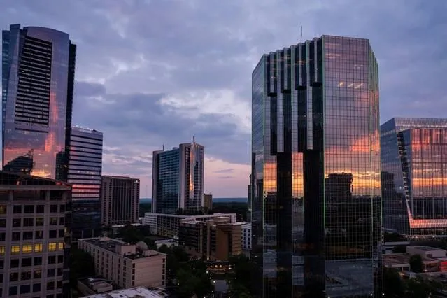 3338 Peachtree Road Ne Unit 1609, Atlanta, Georgia 30326, 2 Bedrooms Bedrooms, ,2 BathroomsBathrooms,Residential,Sold,3338 Peachtree Road Ne Unit 1609,5853608