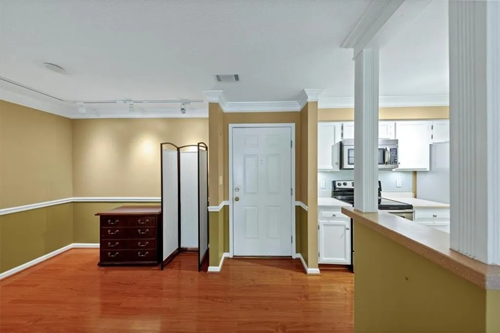 24218 Plantation Drive Ne Unit 218, Atlanta, Georgia 30324, 2 Bedrooms Bedrooms, ,2 BathroomsBathrooms,Residential,For Sale,24218 Plantation Drive Ne Unit 218,7650891