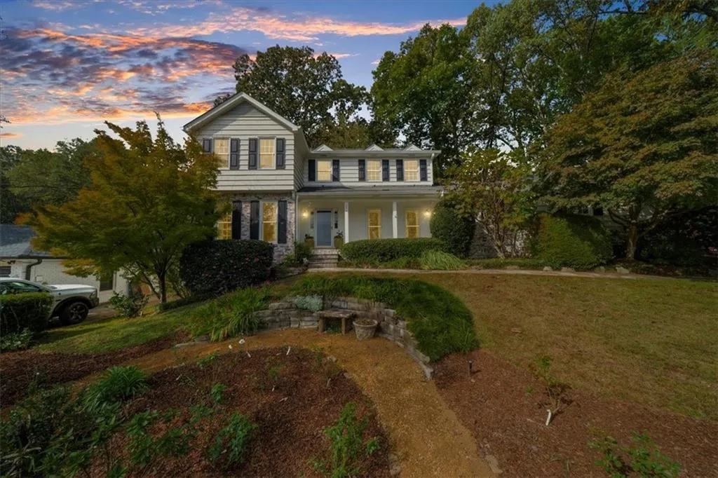 250 Stone Mill Trail Ne, Atlanta, Georgia 30328, 4 Bedrooms Bedrooms, ,2 BathroomsBathrooms,Residential,For Sale,250 Stone Mill Trail Ne,7669381