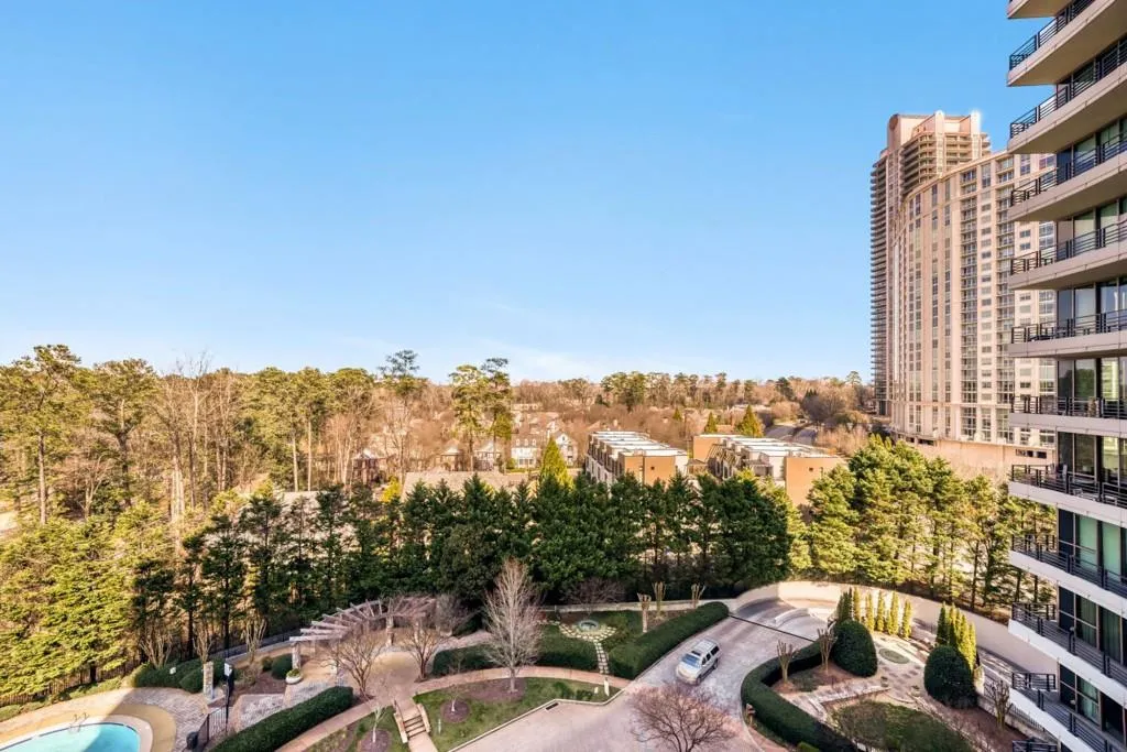 700 Park Regency Place Unit 1207, Atlanta, Georgia 30326, 2 Bedrooms Bedrooms, 0 ,2 BathroomsBathrooms,Residential,For Sale,700 Park Regency Place Unit 1207,7842219
