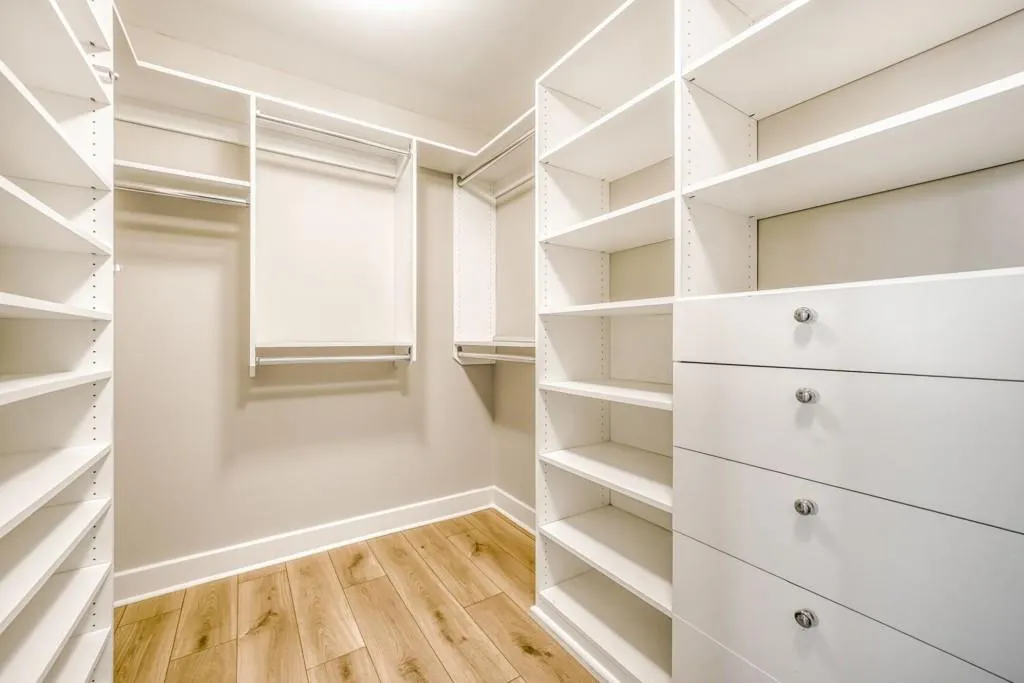 700 Park Regency Place Unit 1207, Atlanta, Georgia 30326, 2 Bedrooms Bedrooms, 0 ,2 BathroomsBathrooms,Residential,For Sale,700 Park Regency Place Unit 1207,7842219