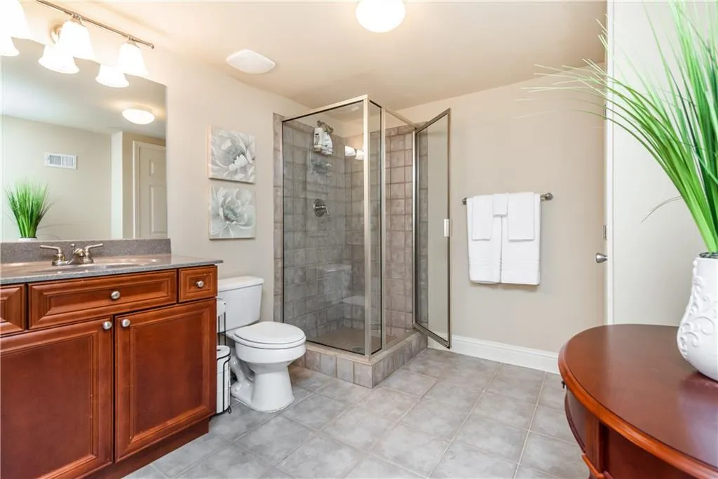 5444 Glenridge View, Atlanta, Georgia 30342, 3 Bedrooms Bedrooms, ,3 BathroomsBathrooms,Residential,Sold,5444 Glenridge View,7058426