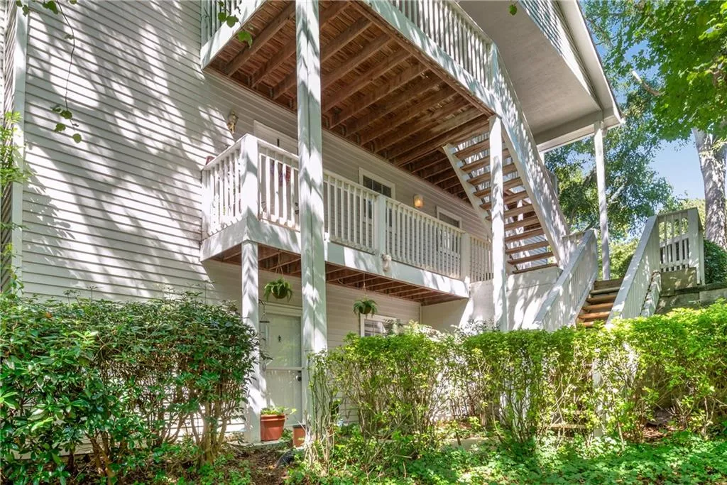 701 Gettysburg Place, Sandy Springs, Georgia 30350, 2 Bedrooms Bedrooms, ,1 BathroomBathrooms,Residential,Sold,701 Gettysburg Place,7262421