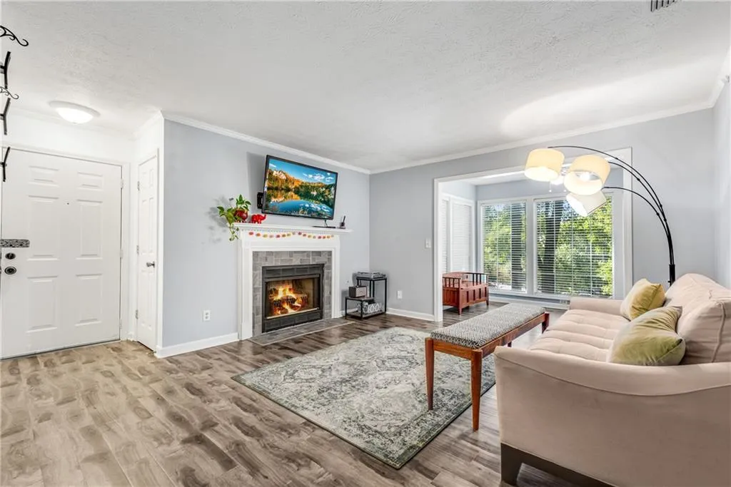 701 Gettysburg Place, Sandy Springs, Georgia 30350, 2 Bedrooms Bedrooms, ,1 BathroomBathrooms,Residential,Sold,701 Gettysburg Place,7262421