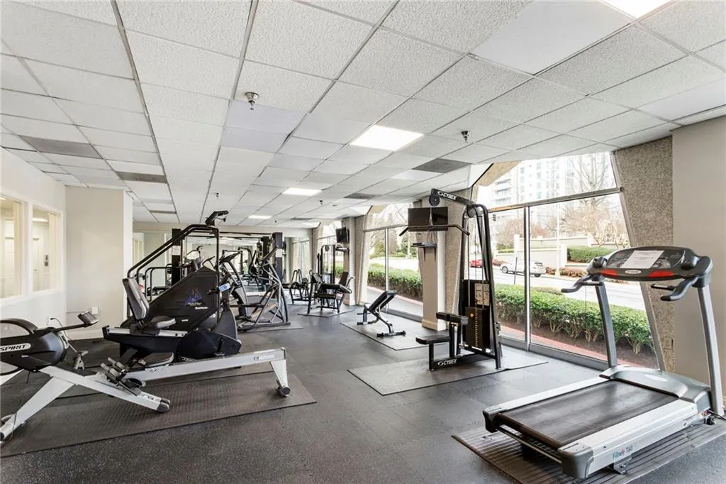 2479 Peachtree Road Ne Unit 1804, Atlanta, Georgia 30305, 3 Bedrooms Bedrooms, ,2 BathroomsBathrooms,Residential,For Sale,2479 Peachtree Road Ne Unit 1804,7631569