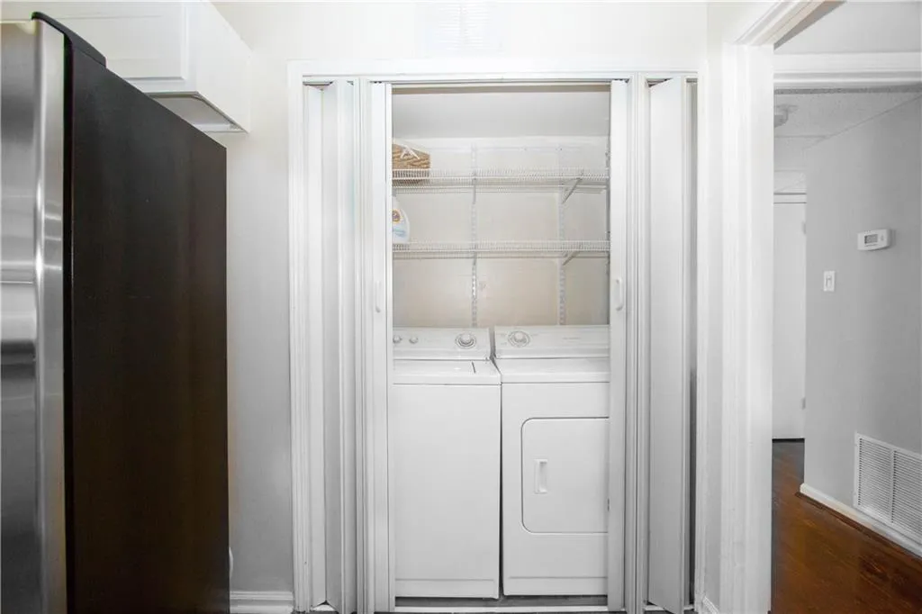 5400 Roswell Road Ne Unit N1, Sandy Springs, Georgia 30342, 2 Bedrooms Bedrooms, ,2 BathroomsBathrooms,Residential,Sold,5400 Roswell Road Ne Unit N1,5877913