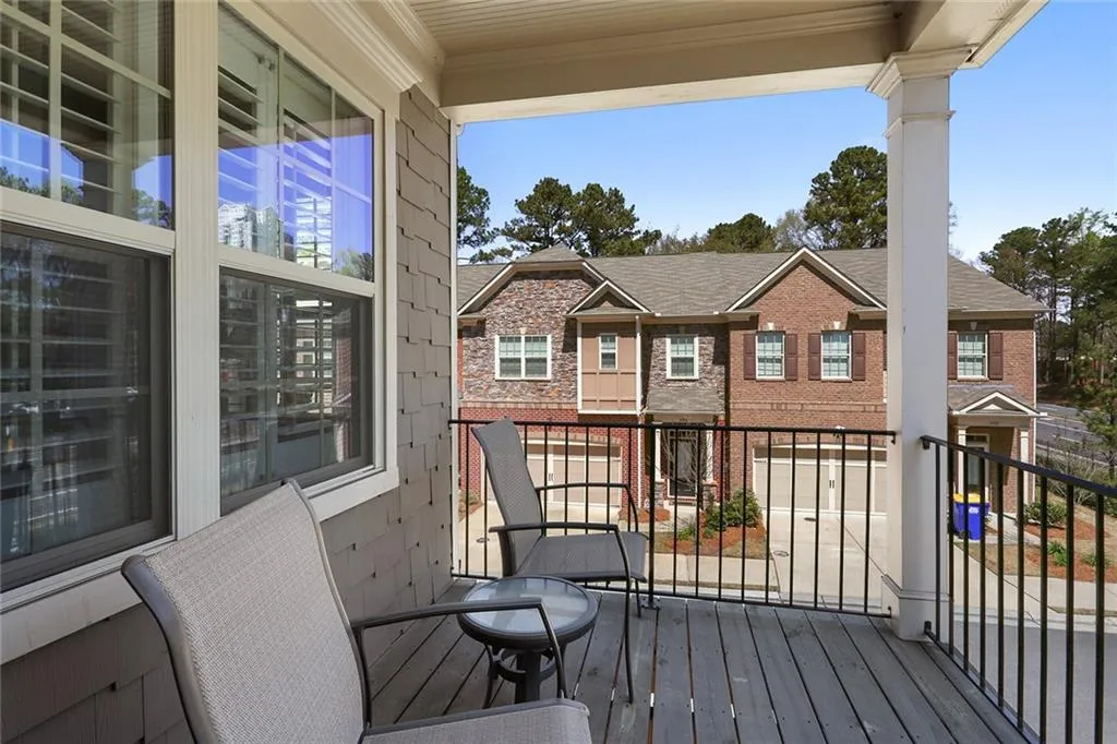 158 Barkley Lane, Sandy Springs, Georgia 30328, 3 Bedrooms Bedrooms, ,3 BathroomsBathrooms,Residential,Sold,158 Barkley Lane,6533984