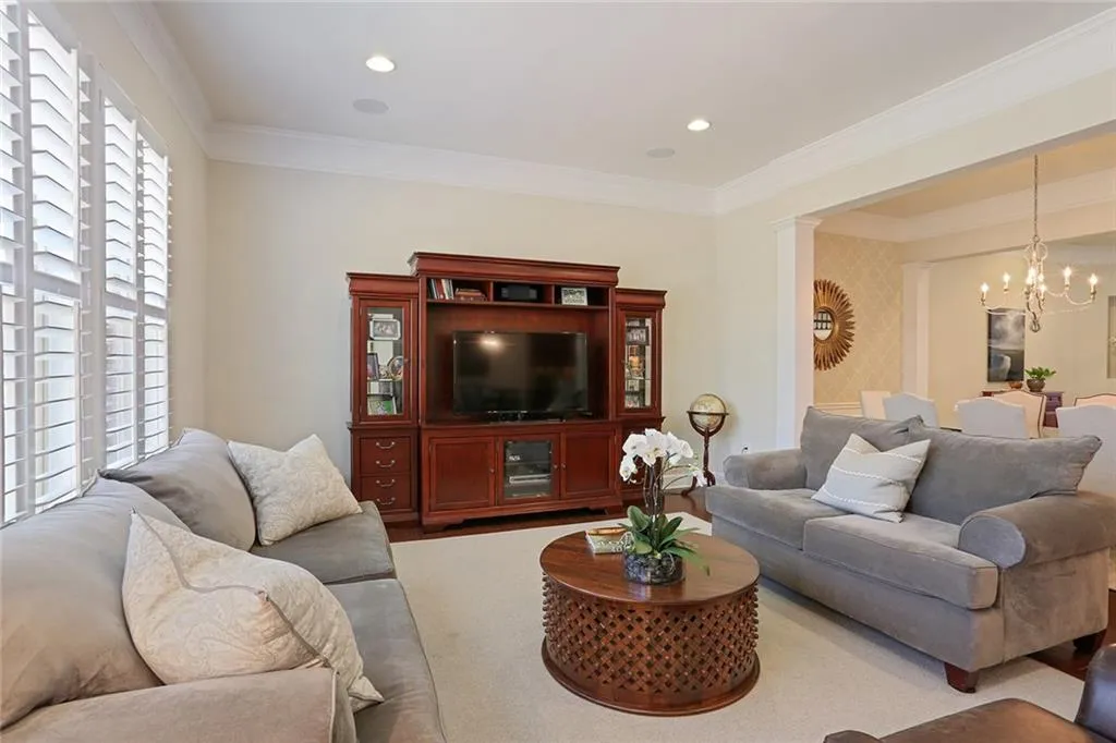 158 Barkley Lane, Sandy Springs, Georgia 30328, 3 Bedrooms Bedrooms, ,3 BathroomsBathrooms,Residential,Sold,158 Barkley Lane,6533984