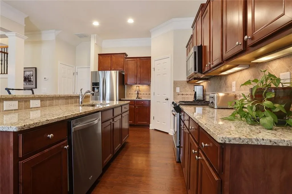 158 Barkley Lane, Sandy Springs, Georgia 30328, 3 Bedrooms Bedrooms, ,3 BathroomsBathrooms,Residential,Sold,158 Barkley Lane,6533984