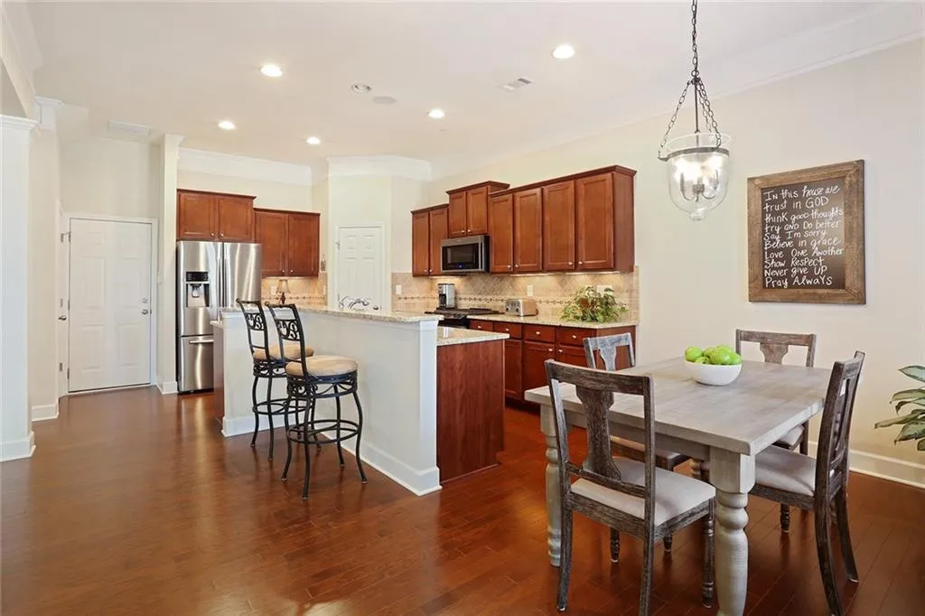 158 Barkley Lane, Sandy Springs, Georgia 30328, 3 Bedrooms Bedrooms, ,3 BathroomsBathrooms,Residential,Sold,158 Barkley Lane,6533984