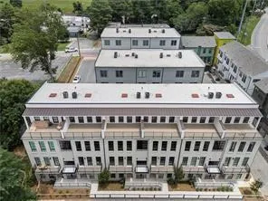 990 Bibbs Circle Unit 34, Atlanta, Georgia 30318