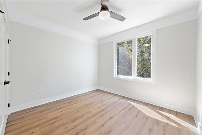 1645 Overlook Way Nw Unit 9, Atlanta, Georgia 30318, 3 Bedrooms Bedrooms, ,2 BathroomsBathrooms,Residential,For Sale,1645 Overlook Way Nw Unit 9,7606894