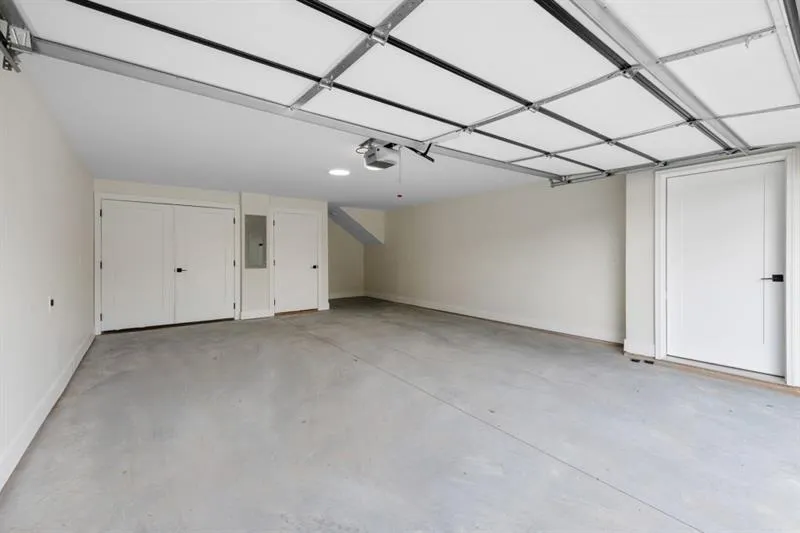 1645 Overlook Way Nw Unit 9, Atlanta, Georgia 30318, 3 Bedrooms Bedrooms, ,2 BathroomsBathrooms,Residential,For Sale,1645 Overlook Way Nw Unit 9,7606894