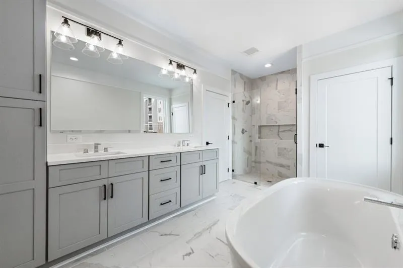 1645 Overlook Way Nw Unit 9, Atlanta, Georgia 30318, 3 Bedrooms Bedrooms, ,2 BathroomsBathrooms,Residential,For Sale,1645 Overlook Way Nw Unit 9,7606894