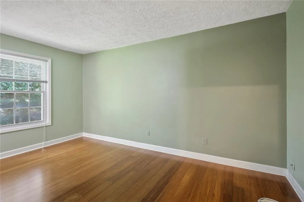 6208 Park Avenue Unit 2, Sandy Springs, Georgia 30342, 2 Bedrooms Bedrooms, ,1 BathroomBathrooms,Residential,Sold,6208 Park Avenue Unit 2,6941150