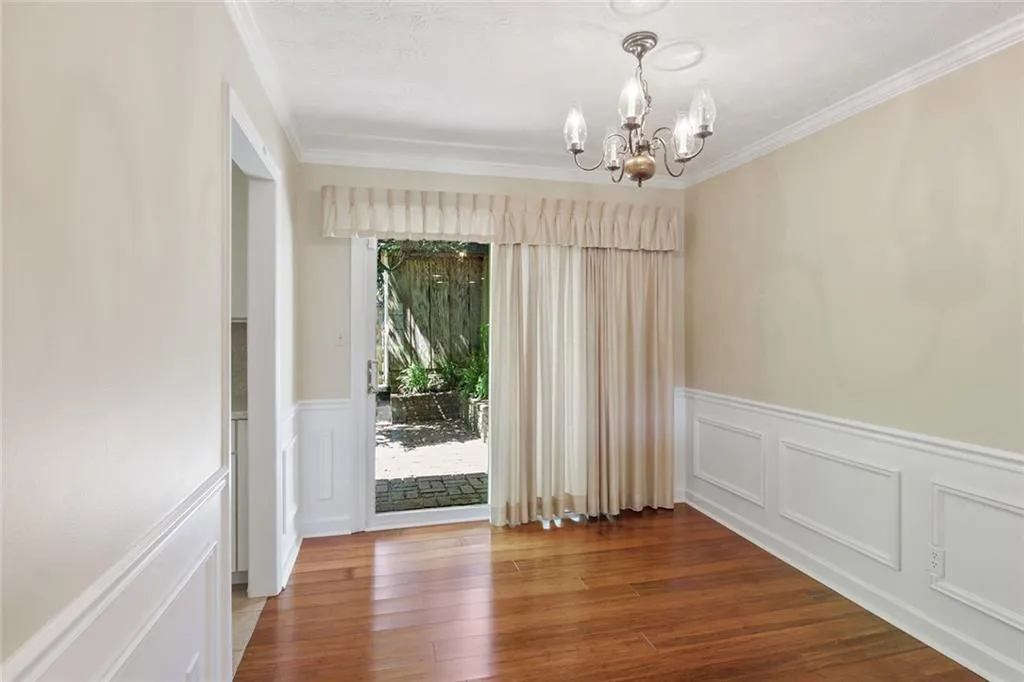 6208 Park Avenue Unit 2, Sandy Springs, Georgia 30342, 2 Bedrooms Bedrooms, ,1 BathroomBathrooms,Residential,Sold,6208 Park Avenue Unit 2,6941150