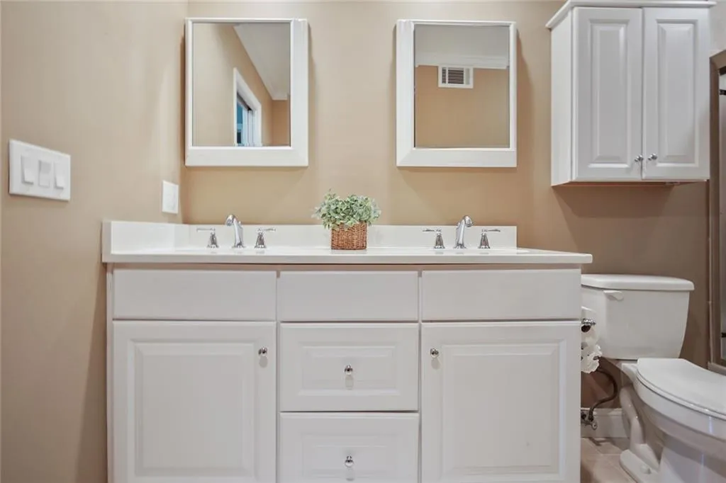 6208 Park Avenue Unit 2, Sandy Springs, Georgia 30342, 2 Bedrooms Bedrooms, ,1 BathroomBathrooms,Residential,Sold,6208 Park Avenue Unit 2,6941150