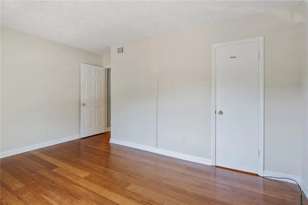 6208 Park Avenue Unit 2, Sandy Springs, Georgia 30342, 2 Bedrooms Bedrooms, ,1 BathroomBathrooms,Residential,Sold,6208 Park Avenue Unit 2,6941150
