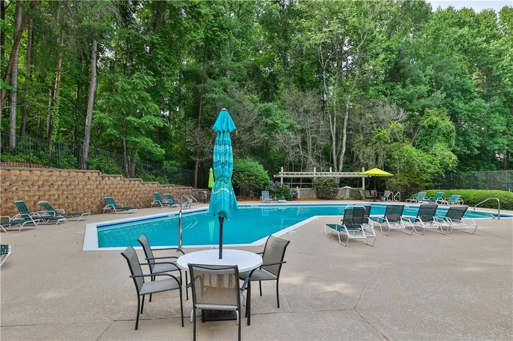 903 Woodcliff Drive, Sandy Springs, Georgia 30350, 2 Bedrooms Bedrooms, ,2 BathroomsBathrooms,Residential,Sold,903 Woodcliff Drive,6893571