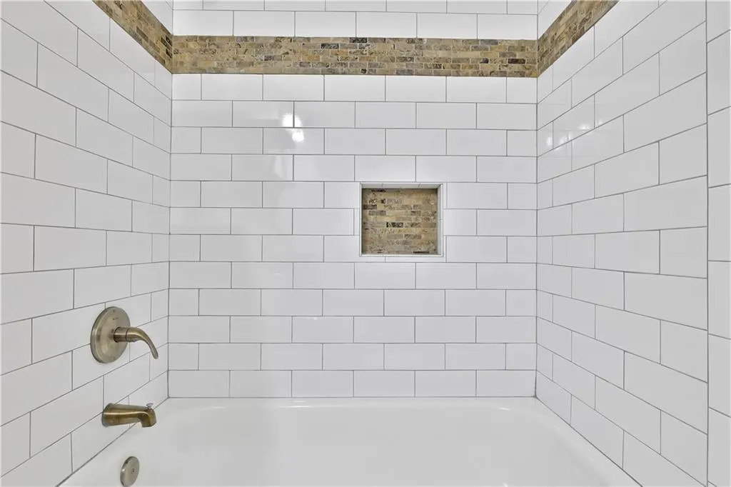 903 Woodcliff Drive, Sandy Springs, Georgia 30350, 2 Bedrooms Bedrooms, ,2 BathroomsBathrooms,Residential,Sold,903 Woodcliff Drive,6893571