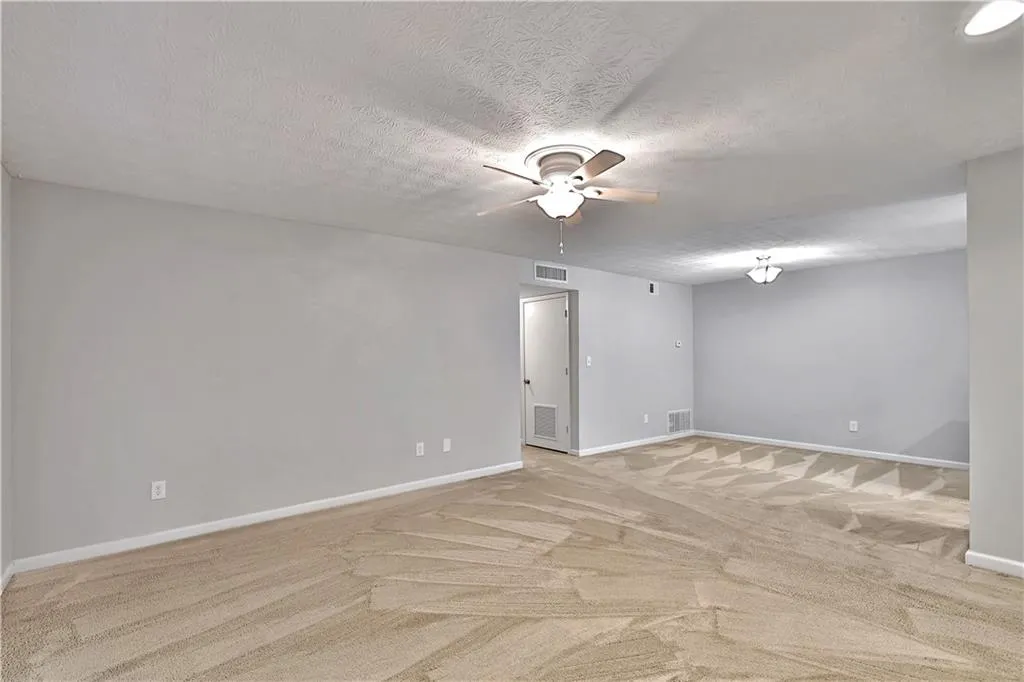 903 Woodcliff Drive, Sandy Springs, Georgia 30350, 2 Bedrooms Bedrooms, ,2 BathroomsBathrooms,Residential,Sold,903 Woodcliff Drive,6893571