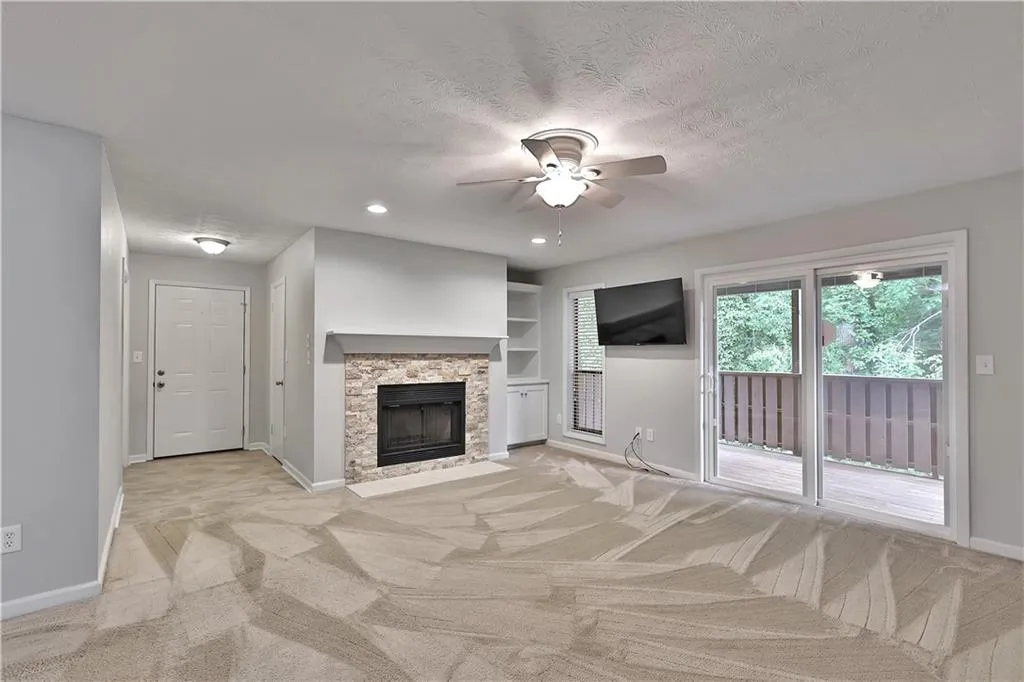 903 Woodcliff Drive, Sandy Springs, Georgia 30350, 2 Bedrooms Bedrooms, ,2 BathroomsBathrooms,Residential,Sold,903 Woodcliff Drive,6893571