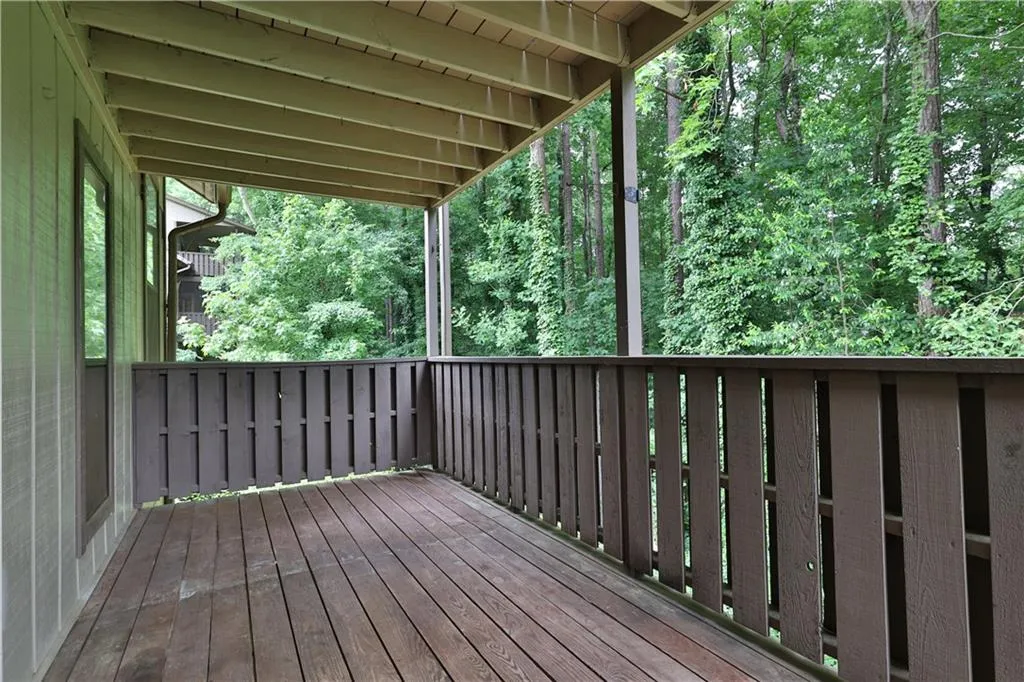 903 Woodcliff Drive, Sandy Springs, Georgia 30350, 2 Bedrooms Bedrooms, ,2 BathroomsBathrooms,Residential,Sold,903 Woodcliff Drive,6893571