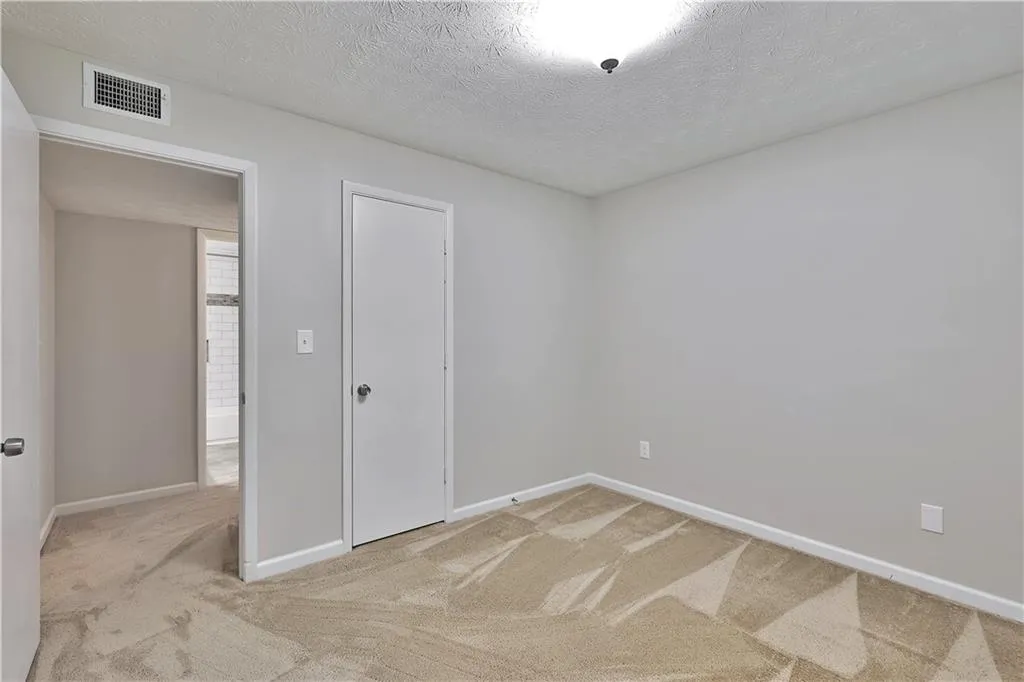 903 Woodcliff Drive, Sandy Springs, Georgia 30350, 2 Bedrooms Bedrooms, ,2 BathroomsBathrooms,Residential,Sold,903 Woodcliff Drive,6893571