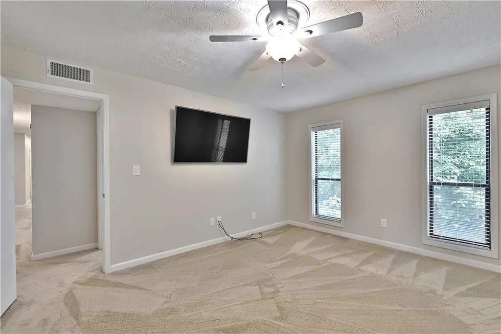 903 Woodcliff Drive, Sandy Springs, Georgia 30350, 2 Bedrooms Bedrooms, ,2 BathroomsBathrooms,Residential,Sold,903 Woodcliff Drive,6893571
