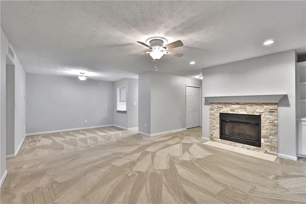 903 Woodcliff Drive, Sandy Springs, Georgia 30350, 2 Bedrooms Bedrooms, ,2 BathroomsBathrooms,Residential,Sold,903 Woodcliff Drive,6893571
