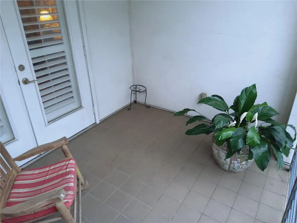 3655 Peachtree Road Unit 203, Atlanta, Georgia 30319, 2 Bedrooms Bedrooms, ,2 BathroomsBathrooms,Residential,For Sale,3655 Peachtree Road Unit 203,7578848