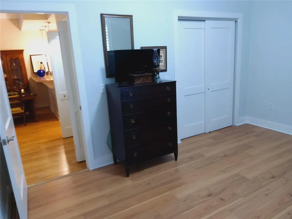 3655 Peachtree Road Unit 203, Atlanta, Georgia 30319, 2 Bedrooms Bedrooms, ,2 BathroomsBathrooms,Residential,For Sale,3655 Peachtree Road Unit 203,7578848