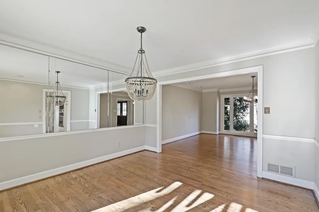 487 Cambridge Way, Sandy Springs, Georgia 30328, 4 Bedrooms Bedrooms, ,3 BathroomsBathrooms,Residential,Sold,487 Cambridge Way,6830229
