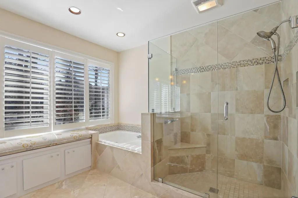 487 Cambridge Way, Sandy Springs, Georgia 30328, 4 Bedrooms Bedrooms, ,3 BathroomsBathrooms,Residential,Sold,487 Cambridge Way,6830229