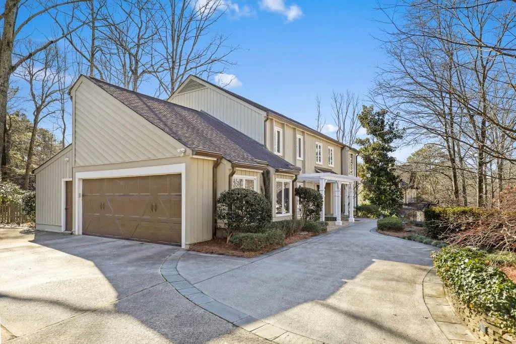 487 Cambridge Way, Sandy Springs, Georgia 30328, 4 Bedrooms Bedrooms, ,3 BathroomsBathrooms,Residential,Sold,487 Cambridge Way,6830229