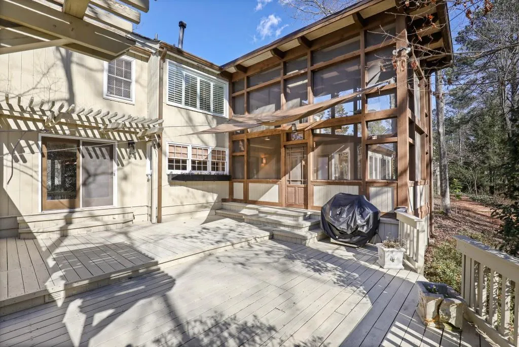 487 Cambridge Way, Sandy Springs, Georgia 30328, 4 Bedrooms Bedrooms, ,3 BathroomsBathrooms,Residential,Sold,487 Cambridge Way,6830229