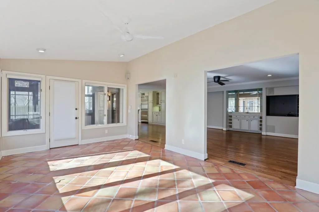 487 Cambridge Way, Sandy Springs, Georgia 30328, 4 Bedrooms Bedrooms, ,3 BathroomsBathrooms,Residential,Sold,487 Cambridge Way,6830229