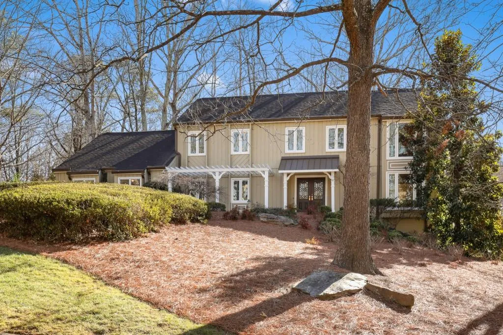 487 Cambridge Way, Sandy Springs, Georgia 30328, 4 Bedrooms Bedrooms, ,3 BathroomsBathrooms,Residential,Sold,487 Cambridge Way,6830229