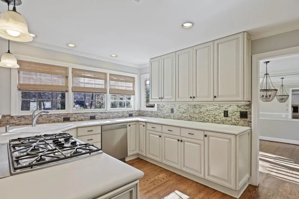 487 Cambridge Way, Sandy Springs, Georgia 30328, 4 Bedrooms Bedrooms, ,3 BathroomsBathrooms,Residential,Sold,487 Cambridge Way,6830229