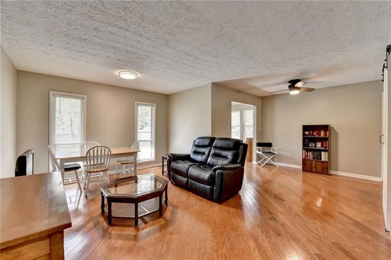 5159 Roswell Road Unit 7, Atlanta, Georgia 30342, 1 Bedroom Bedrooms, ,1 BathroomBathrooms,Residential,For Sale,5159 Roswell Road Unit 7,7645870