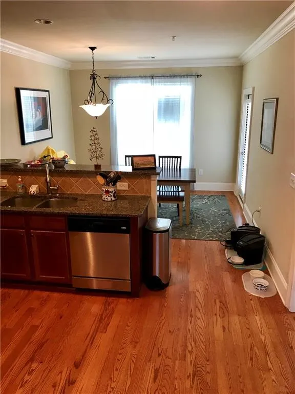 861 Perennial Drive, Atlanta, Georgia 30328, 2 Bedrooms Bedrooms, ,2 BathroomsBathrooms,Residential,Sold,861 Perennial Drive,6012566