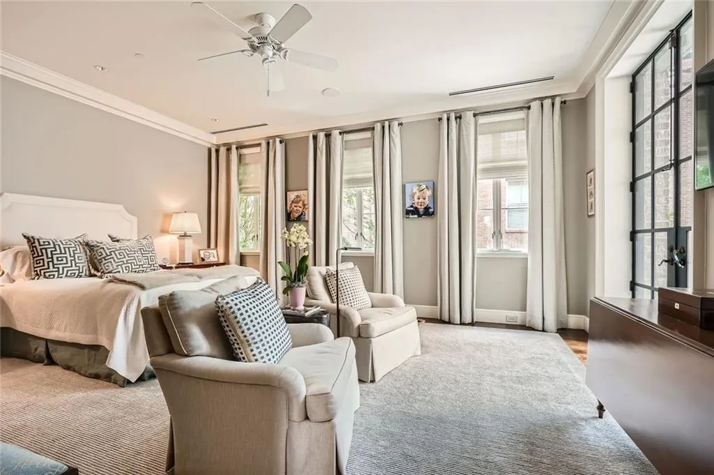 2440 Peachtree Road Nw Unit 9, Atlanta, Georgia 30305, 5 Bedrooms Bedrooms, ,4 BathroomsBathrooms,Residential,For Sale,2440 Peachtree Road Nw Unit 9,7577879