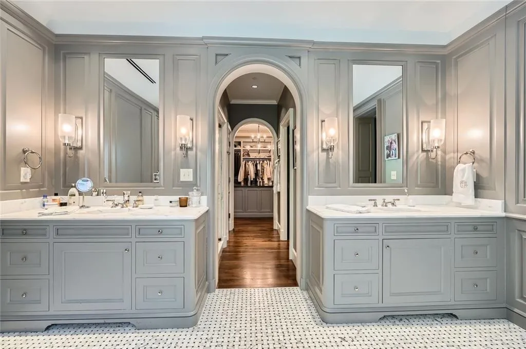 2440 Peachtree Road Nw Unit 9, Atlanta, Georgia 30305, 5 Bedrooms Bedrooms, ,4 BathroomsBathrooms,Residential,For Sale,2440 Peachtree Road Nw Unit 9,7577879