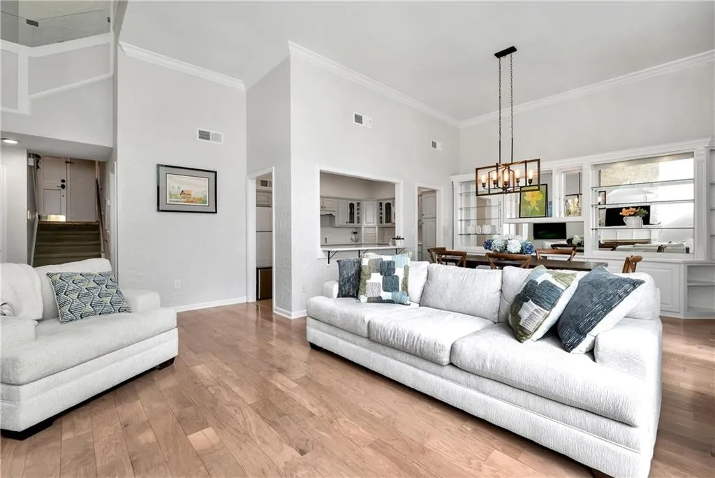 302 Brandywine Circle, Atlanta, Georgia 30350, 3 Bedrooms Bedrooms, ,2 BathroomsBathrooms,Residential,Sold,302 Brandywine Circle,7202982