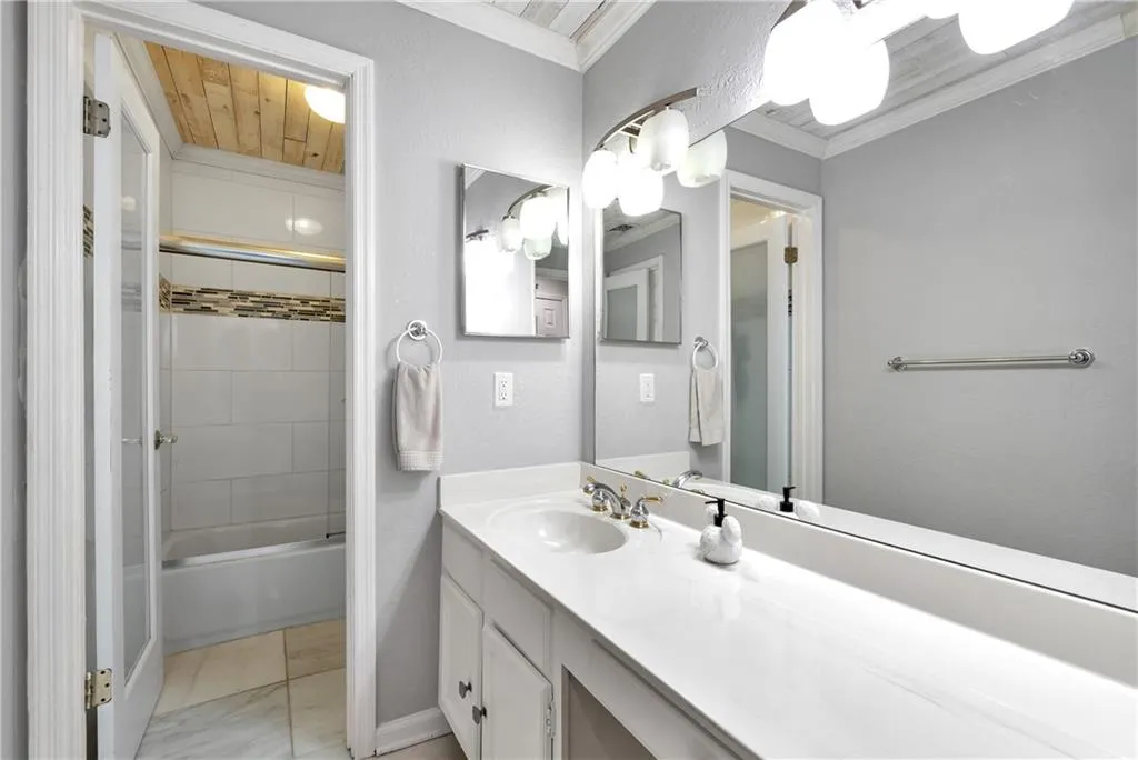 302 Brandywine Circle, Atlanta, Georgia 30350, 3 Bedrooms Bedrooms, ,2 BathroomsBathrooms,Residential,Sold,302 Brandywine Circle,7202982