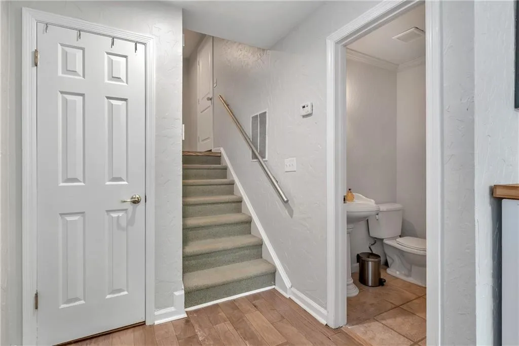 302 Brandywine Circle, Atlanta, Georgia 30350, 3 Bedrooms Bedrooms, ,2 BathroomsBathrooms,Residential,Sold,302 Brandywine Circle,7202982