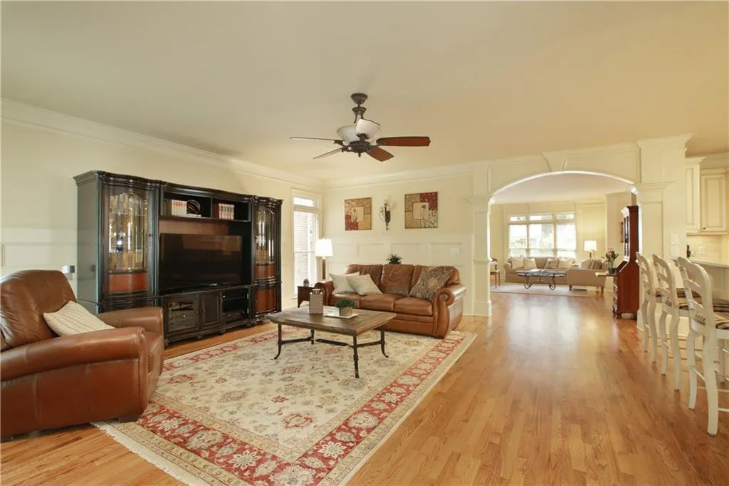 1004 Madeline Lane, Sandy Springs, Georgia 30350, 4 Bedrooms Bedrooms, ,3 BathroomsBathrooms,Residential,Sold,1004 Madeline Lane,5853749