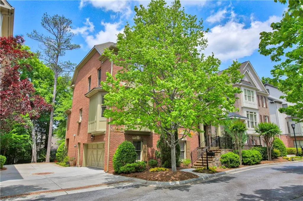 1004 Madeline Lane, Sandy Springs, Georgia 30350, 4 Bedrooms Bedrooms, ,3 BathroomsBathrooms,Residential,Sold,1004 Madeline Lane,5853749