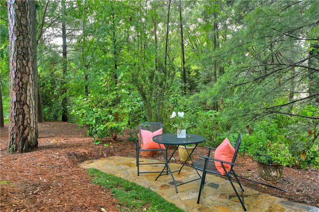 1004 Madeline Lane, Sandy Springs, Georgia 30350, 4 Bedrooms Bedrooms, ,3 BathroomsBathrooms,Residential,Sold,1004 Madeline Lane,5853749