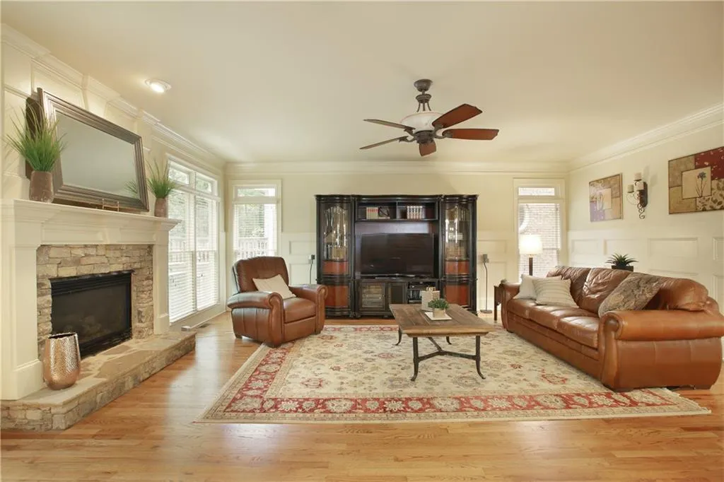 1004 Madeline Lane, Sandy Springs, Georgia 30350, 4 Bedrooms Bedrooms, ,3 BathroomsBathrooms,Residential,Sold,1004 Madeline Lane,5853749